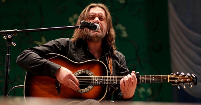 Для зрителей выступил Зьмитер Вайтюшкевич, певец и композитор из Минска.