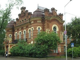 Иркутский областной краеведческий музей. Фото с сайта www.siberianway.ru