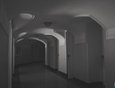 В старинной части театра много темных длинных коридоров.