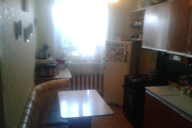 3-комнатная квартира на улице Ярославского: 64 кв.м., 2 800 000 рублей.