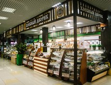 «Фудмаркет» расположен на 12-м километре Байкальского тракта в ТЦ «Новая Дача».