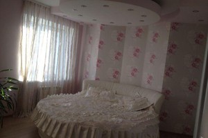 4-комнатная квартира в микрорайоне Крылатый: 134 кв.м., 8 000 000 рублей