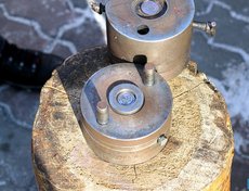 Любой желающий мог выковать себе монету на счастье прямо на площади.