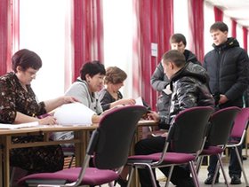 На выборах в Иркутске. Фото Никиты Добрынина