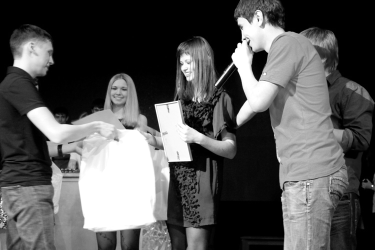 Miss School стала Ксения Быргазова. Жюри оценило эмоции конкурсантки.