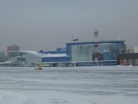 На взлетной полосе аэропорта. Фото IRK.ru