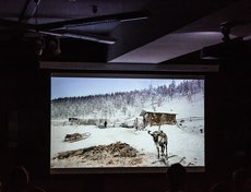 В российский прокат фильм «24 снега» выйдет в конце 2016 года. В июне лента представляла Россию на 38-м Московском международном кинофестивале, где получила приз зрительских симпатий.