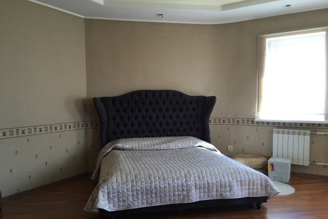 4-комнатная квартира на улице Красноказачьей: 196 кв.м., 15 300 000 рублей