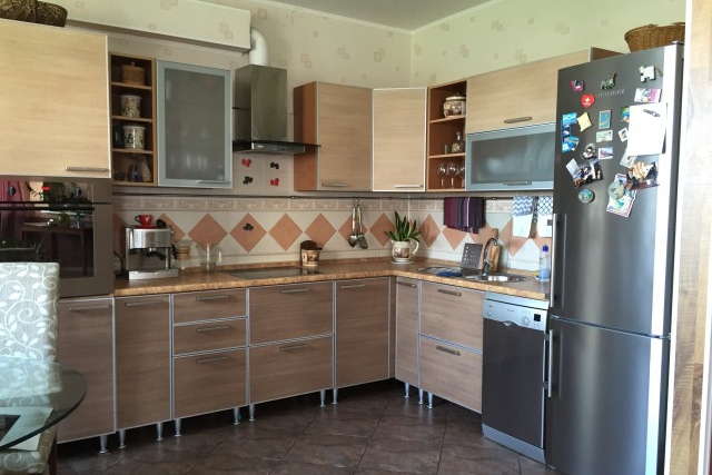 4-комнатная квартира на улице Красноказачьей: 196 кв.м., 15 300 000 рублей