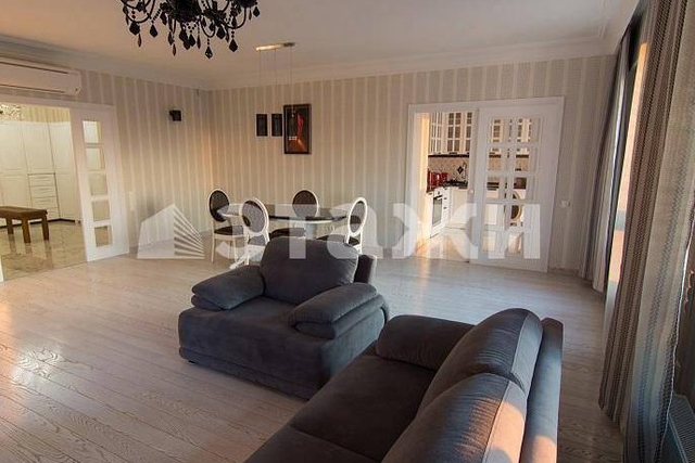 3-комнатная квартира на улице Кожова: 130 кв.м., 20 000 000 рублей