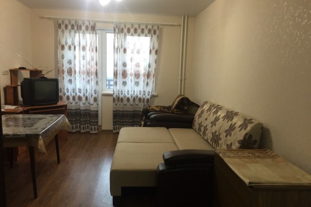 1-комнатная квартира в микрорайоне Крылатый: 51 кв.м., 3 600 000 рублей
