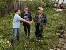 Дмитрий Бердников выезжал на встречу с жителями.