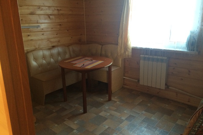 Комната в коттедже в садоводстве «Строитель»: 12 кв.м., 3 700 рублей в месяц