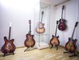 Немецкие полуакустические гитары Musima. На этих гитарах многие вокально-инструментальные ансамбли 60-х, 70-х и 80-х начинали свой путь.