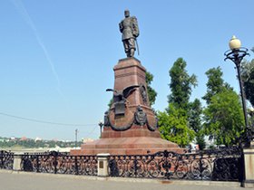 Памятник Александру Третьему. Фото IRK.ru