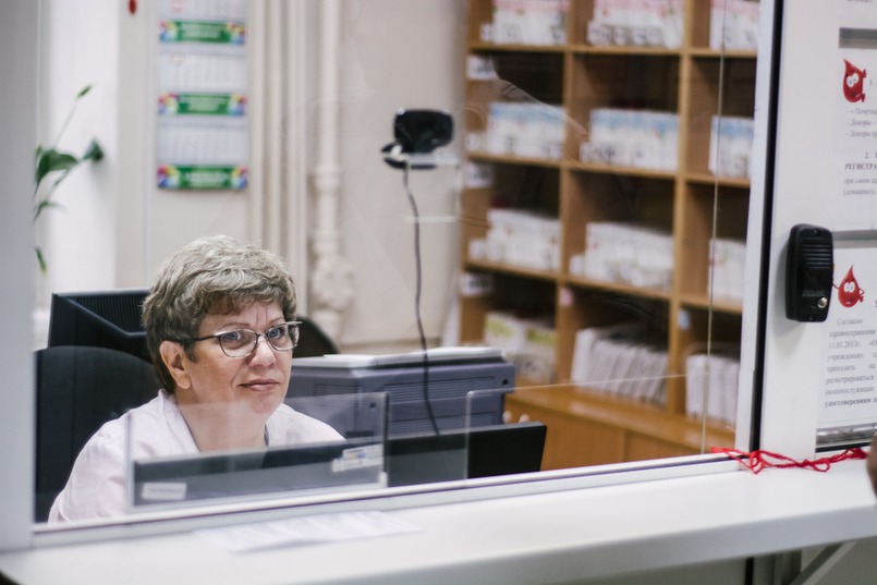 Ирина Сонникова — старшая медсестра отдела комплектования донорских кадров.