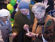 «По консистенции сметана густая, сейчас оценим на вкус»