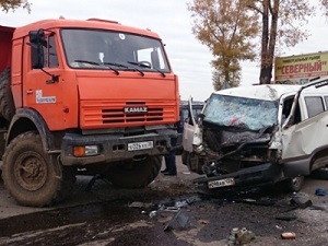 На месте аварии. Фото с сайта 38.mvd.ru