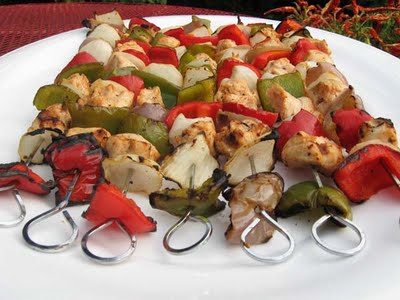 Шашлык из куриного филе. Фото с сайта www.stranamyasa.ru