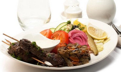 Шашлык из мяса страуса. Фото с сайта www.stardesign.ee