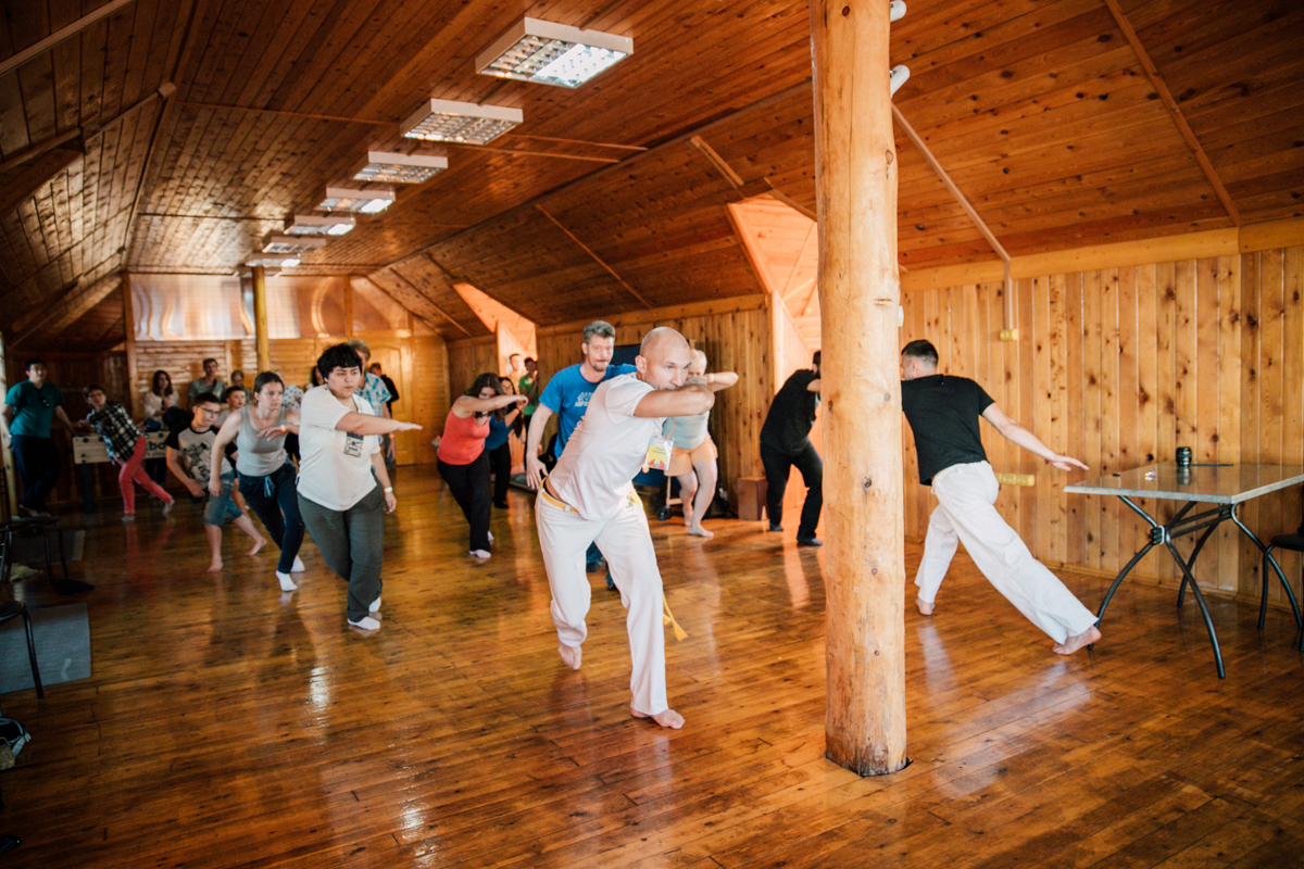 Желающие посетили занятие по капоэйре.