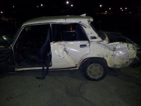 Автомобиль после аварии. Фото пресс-службы ВСЖД