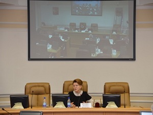 На зеседании коллегии. Фото с сайта Законодательного собрания Иркутской области