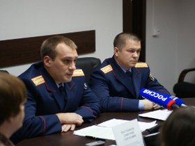 На пресс-конференции. Фото пресс-службы СУ СК России по Иркутской области