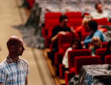 Для постановки спектакля был специально приглашен балетмейстер из Санкт-Петербурга Дмитрий Устюжанин