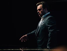 В концерте принял Василий Ладюк — ведущий солист московского театра «Новая опера».