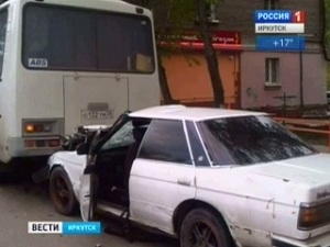 На месте аварии. Фото с сайта vesti.irk.ru