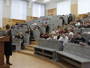 Учебная аудитория. Фото с сайта ssti.ru