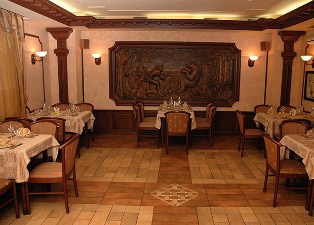 Ресторан охотников. Фото с сайта www.baikalika.ru