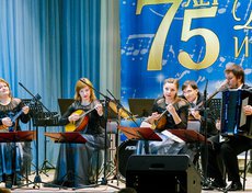 Иркутский филармонический русский ансамбль под руководством Бориса Бикбова