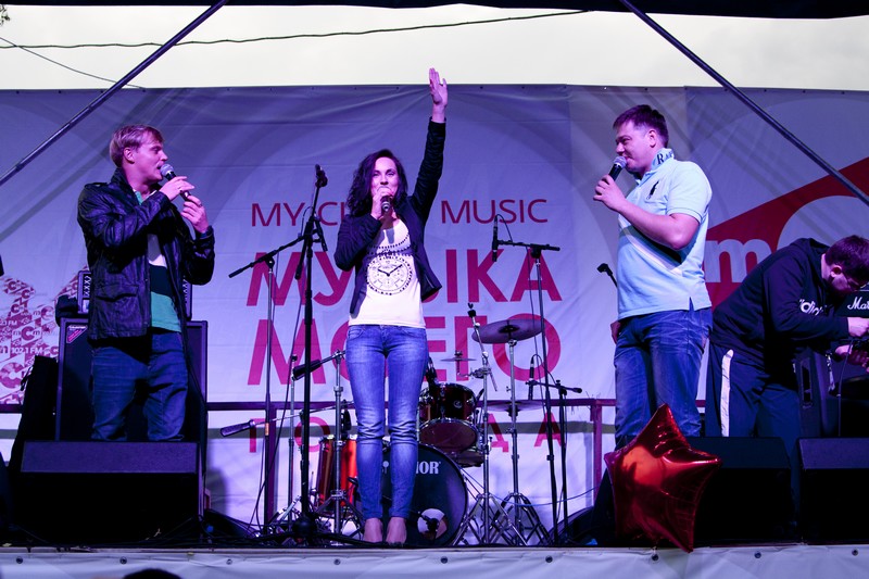 Выступление специальных гостей фестиваля, московской группы «Мохито», стало прекрасным финалом праздничной феерии.