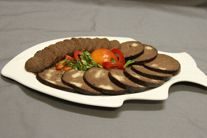 Колбасы из мяса тюленя. Фото с сайта www.vniro.ru