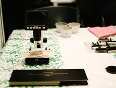 Опыт по определению подлинности банкноты.