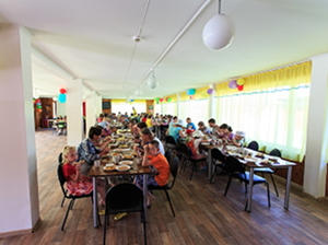 Школьная столовая. Фото предоставлено пресс-службой правительства Иркутской области