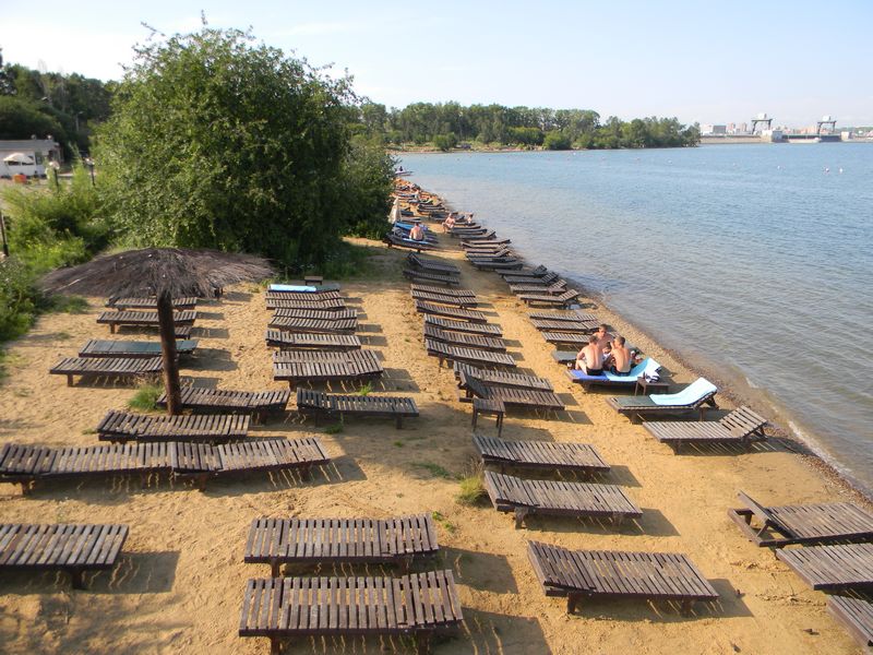 Yakobi Beach