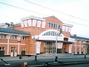 Железнодорожный вокзал в Тулуне. Фото с сайта www.transsib.ru