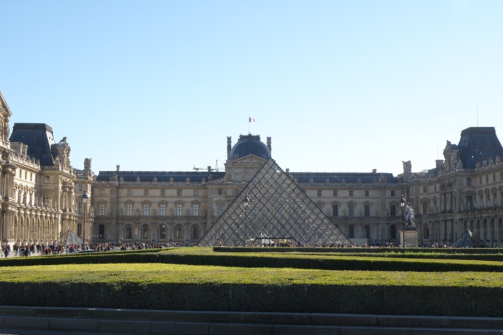 Лувр