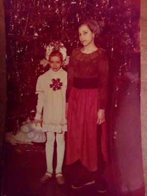 Две сестры — снежинка и тюльпан. 1987 год