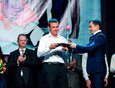 28 апреля в иркутском Дворце спорта «Труд» состоялось награждение игроков и руководства клуба «Байкал-Энергия» серебряными медалями чемпионата России по хоккею с мячом.