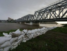 В посёлке имени Горького сделали несколько дамб. Все экстренные службы работали в усиленном режиме.