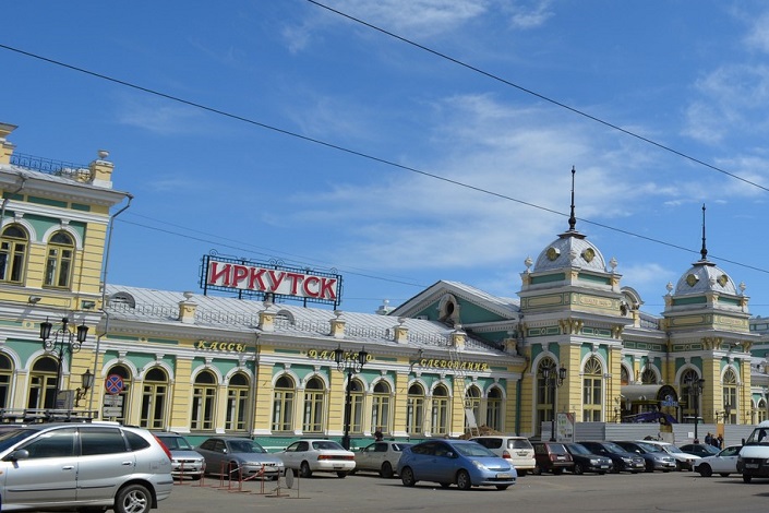 Железнодорожный вокзал Иркутска. Фото Анастасии Украинской