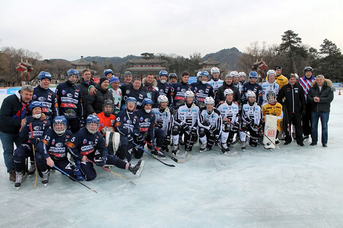Хоккеисты. Фото с сайта www.baikal-energy.ru