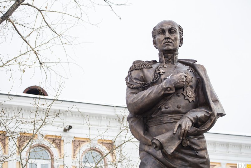Памятник Михаилу Сперанскому. Автор фото — Валерия Алтарёва
