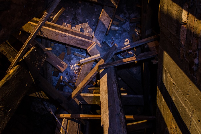 В подвале Богоявленского собора. Фото Ильи Татарникова