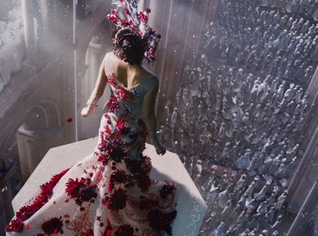 Кадр из фильма «Восхождение Юпитер». Фото с сайта www.kinopoisk.ru