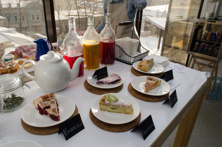 Пироги для однодневного ресторанчика — идеальный вариант, считают девушки. Приготовить можно много, выглядит красиво и хранится долго